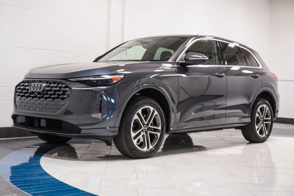 Used 2025 Audi Q5 Premium Plus w/ Premium Plus image 4