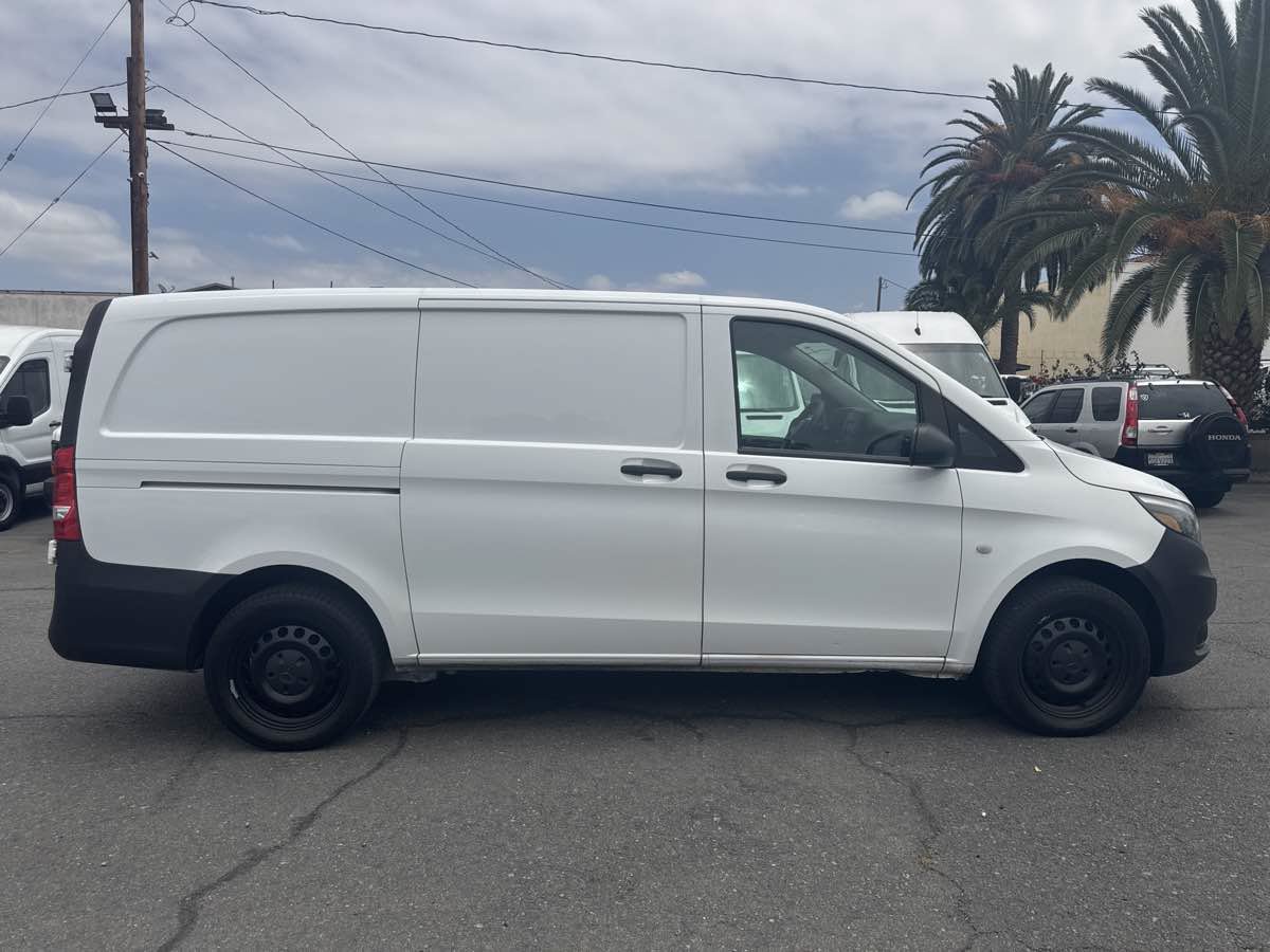 Used 2020 Mercedes-Benz Metris image 8
