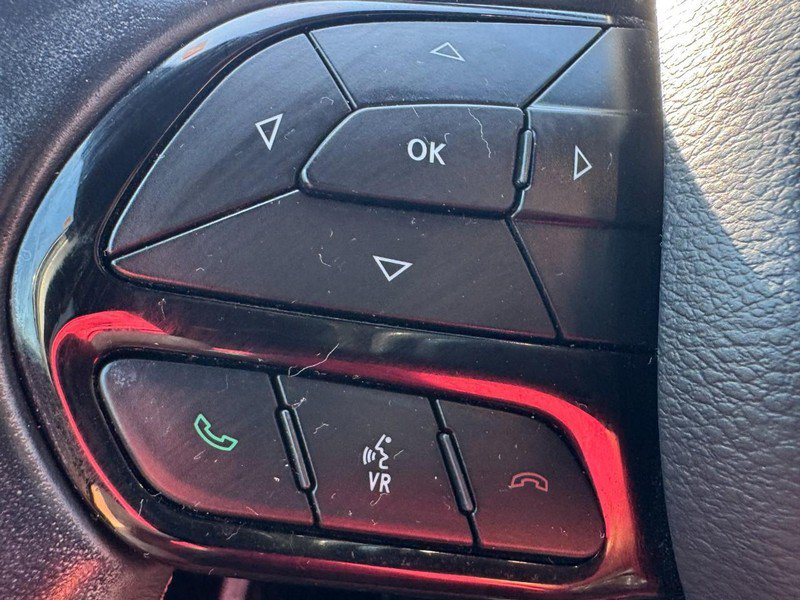 Used 2019 Chrysler Pacifica Touring Plus w/ Advanced Safetytec Group FWD image 17