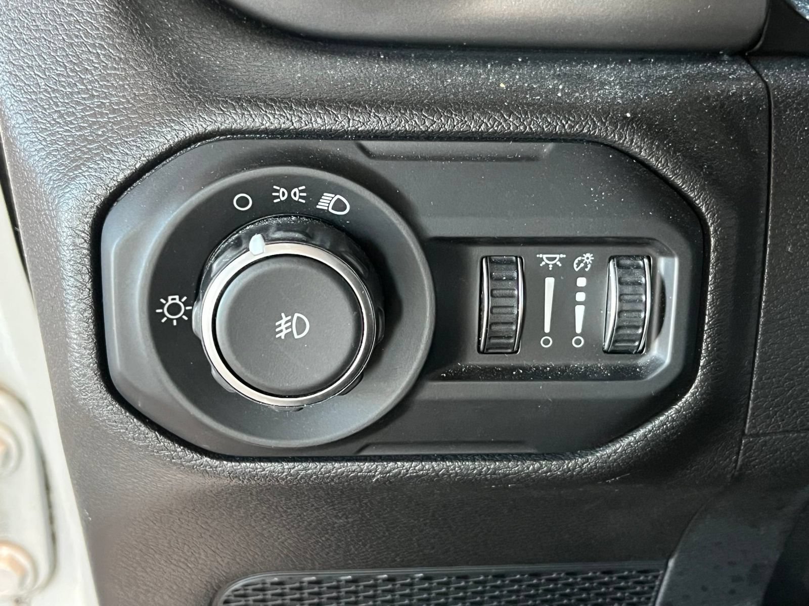 Used 2021 Jeep Wrangler Unlimited Sport AWD/4WD image 31