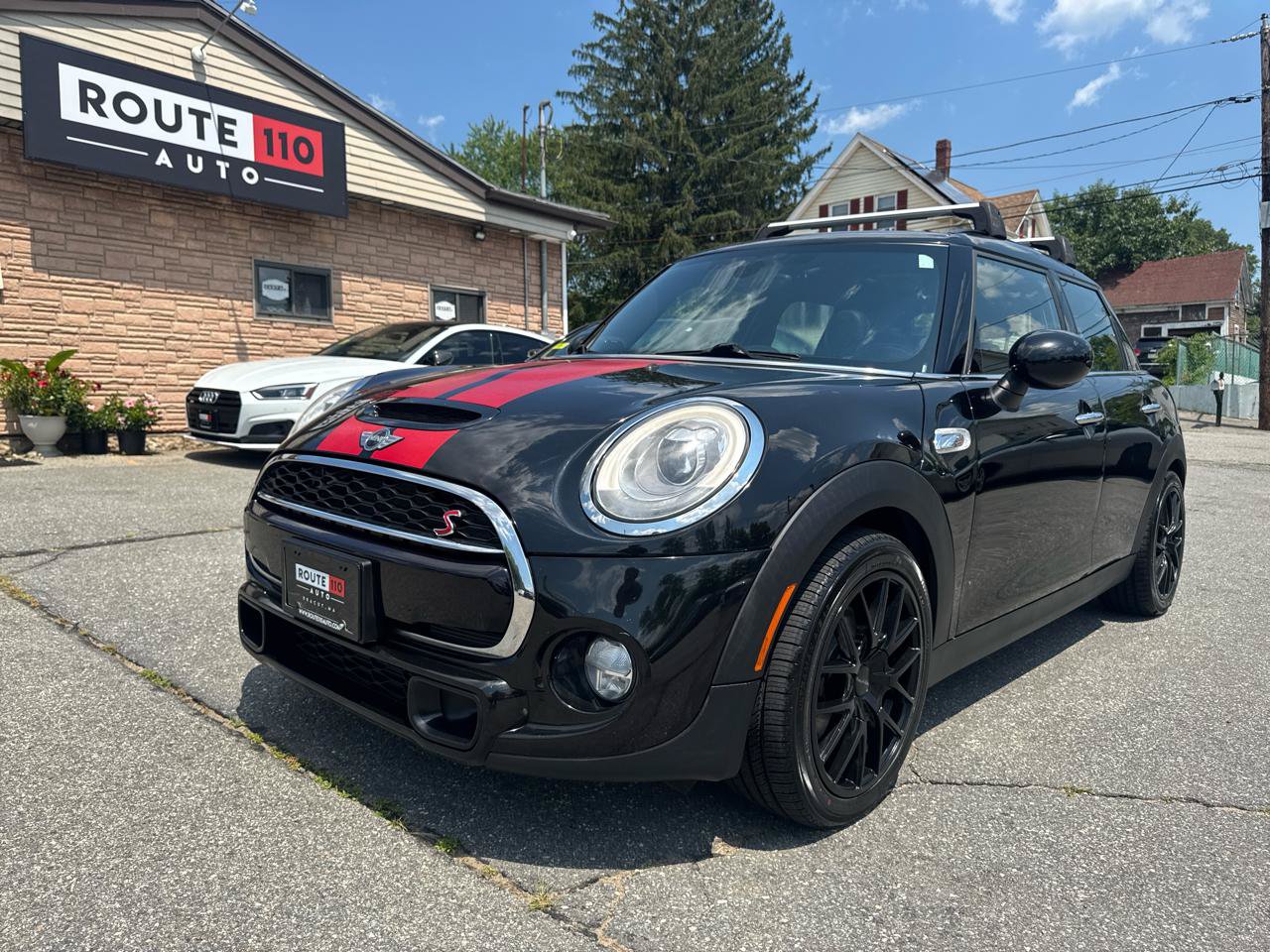 Used 2018 MINI Cooper S FWD image 1