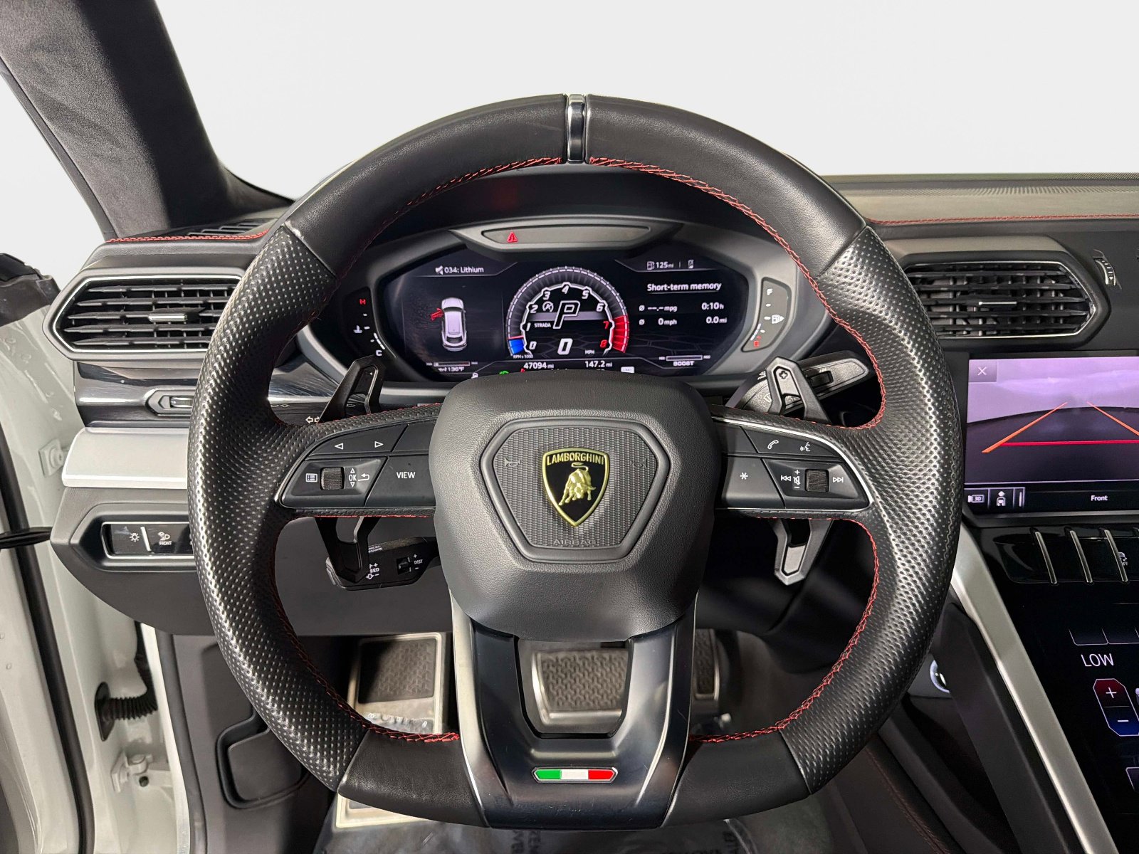 Used 2019 Lamborghini Urus AWD/4WD image 41