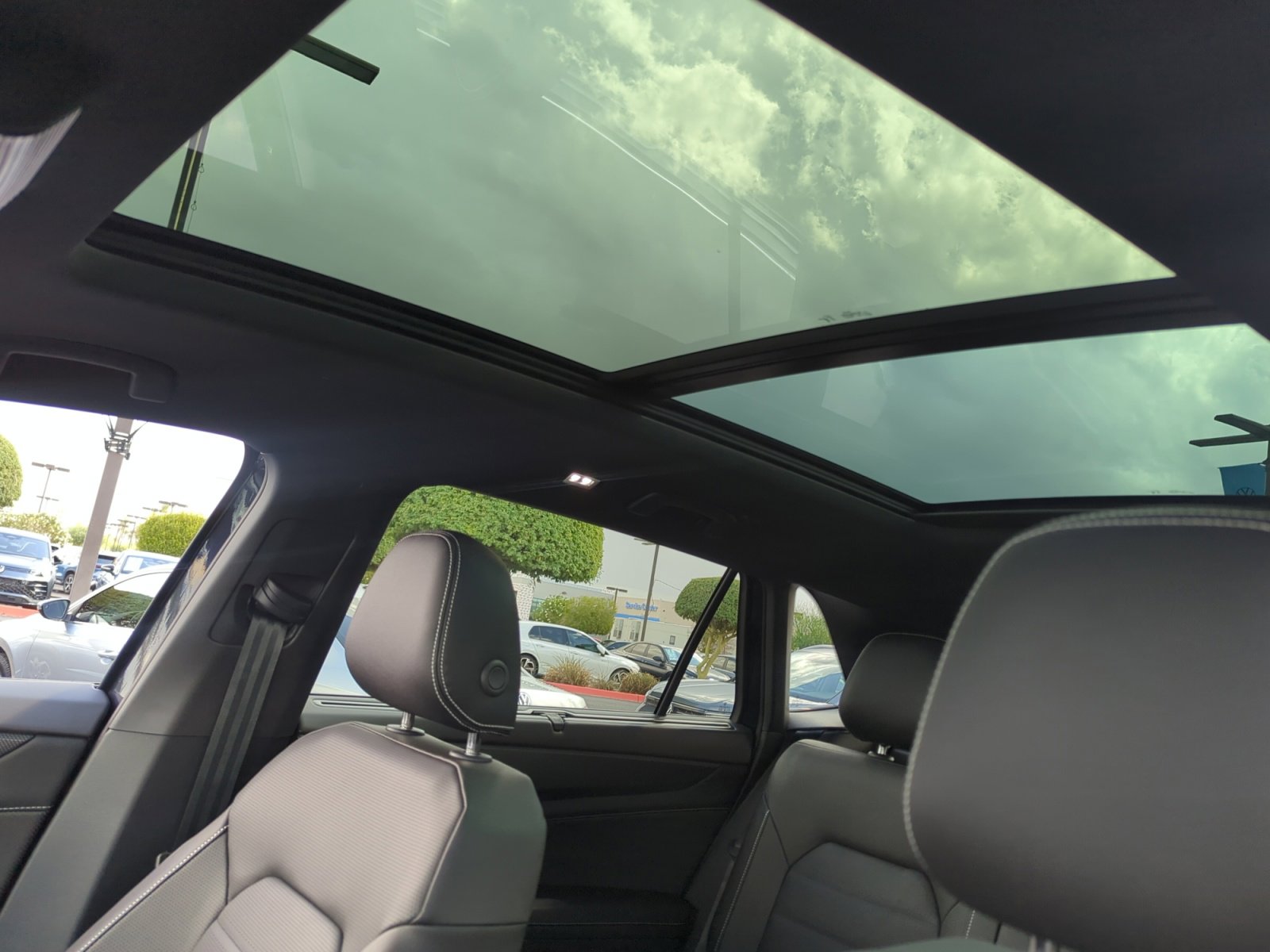 New 2026 Volkswagen Atlas Cross Sport SEL image 31