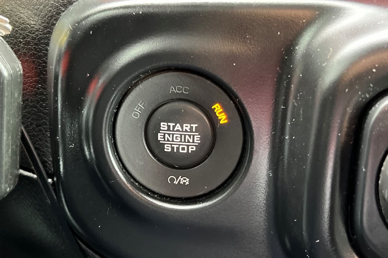 Used 2021 Jeep Wrangler Rubicon AWD/4WD image 23