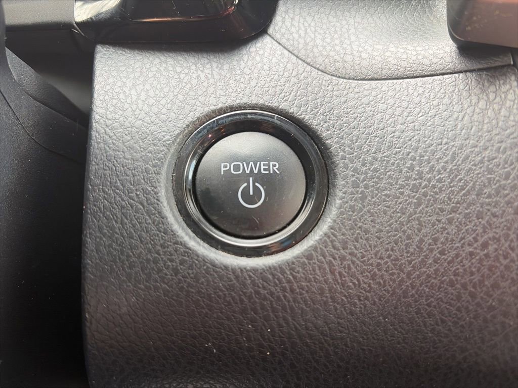 Used 2025 Toyota Camry LE FWD image 29