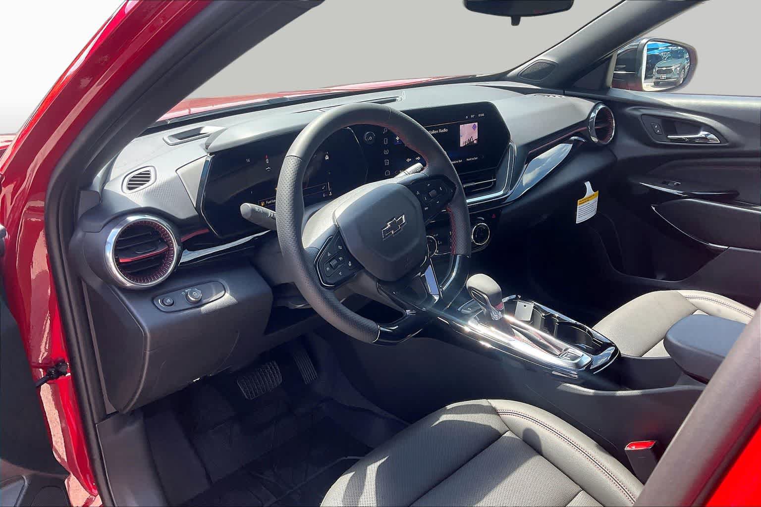 New 2026 Chevrolet Trax RS w/ Driver Confidence Package FWD image 8