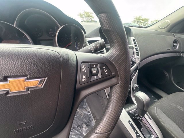 Used 2016 Chevrolet Cruze LT FWD image 19