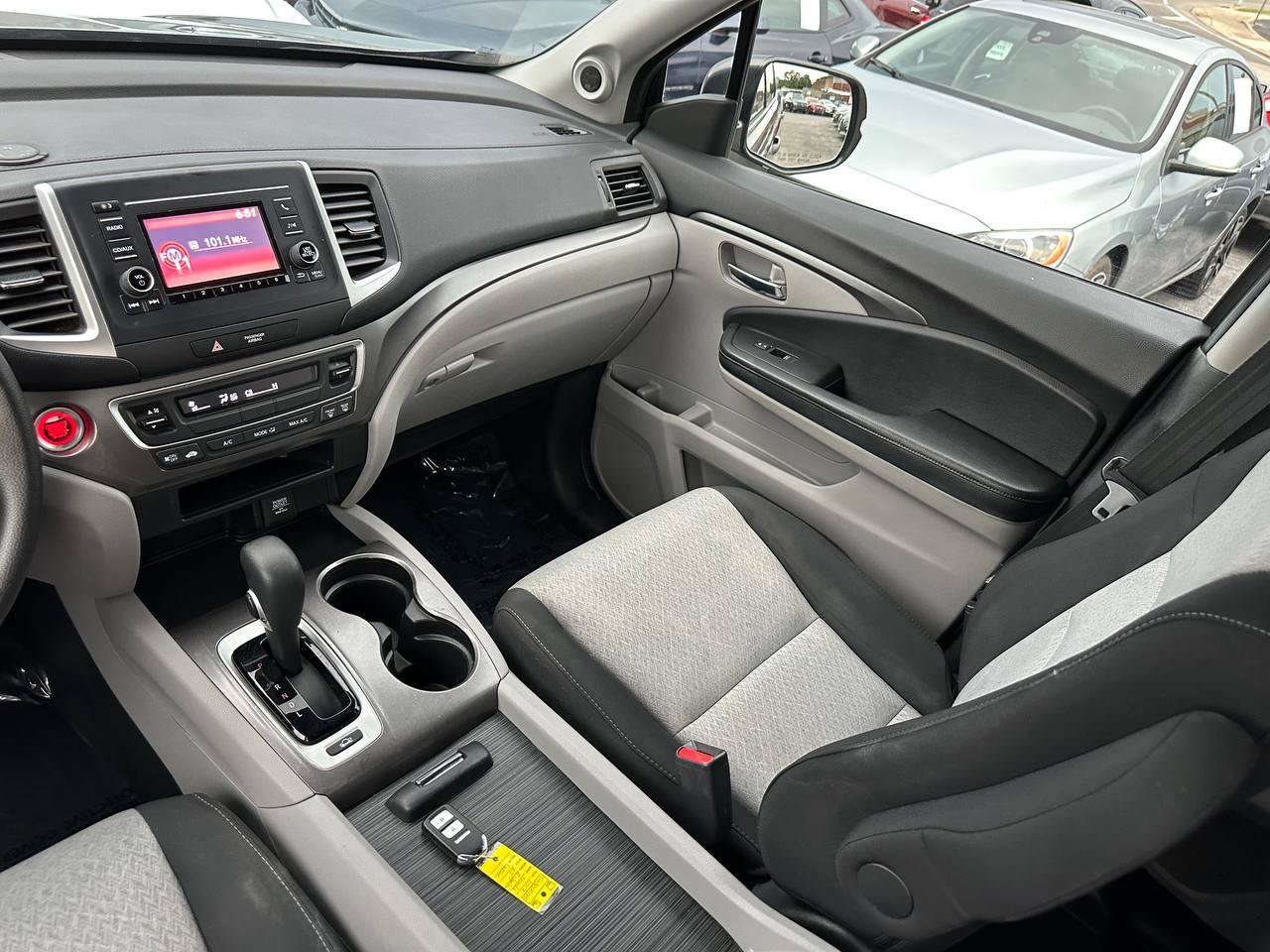 Used 2017 Honda Ridgeline RT image 39