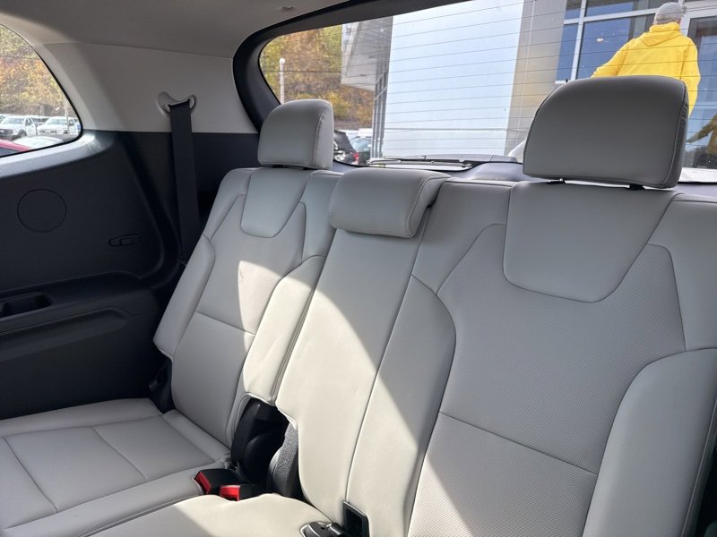 New 2025 Kia Telluride S image 20