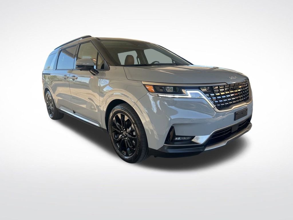 Certified 2024 Kia Carnival SX image 3