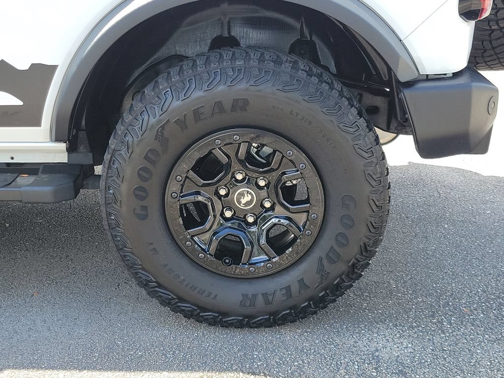 Certified 2024 Ford Bronco Wildtrak AWD/4WD image 5