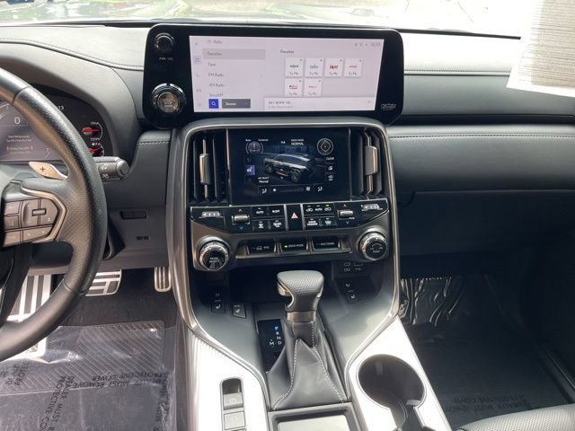 Used 2024 Lexus LX 600 F Sport AWD/4WD image 24
