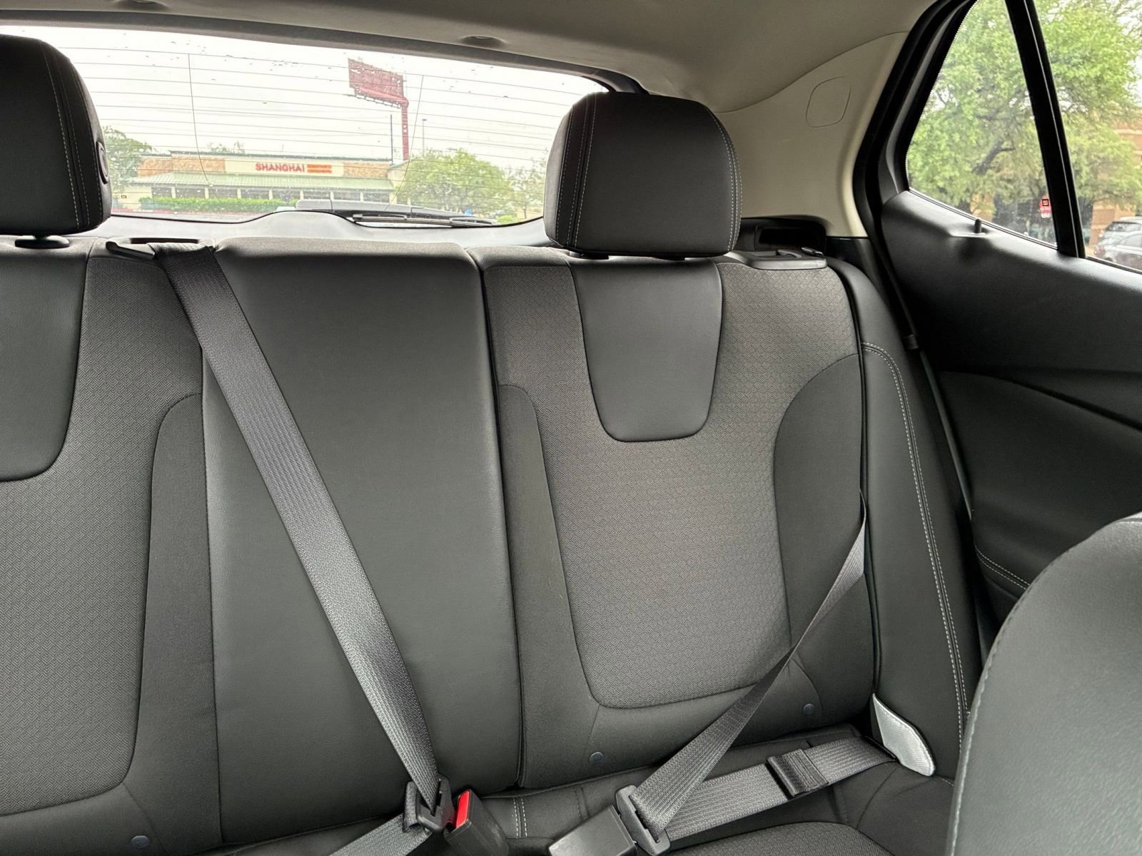 Used 2025 Buick Encore GX Preferred FWD image 36
