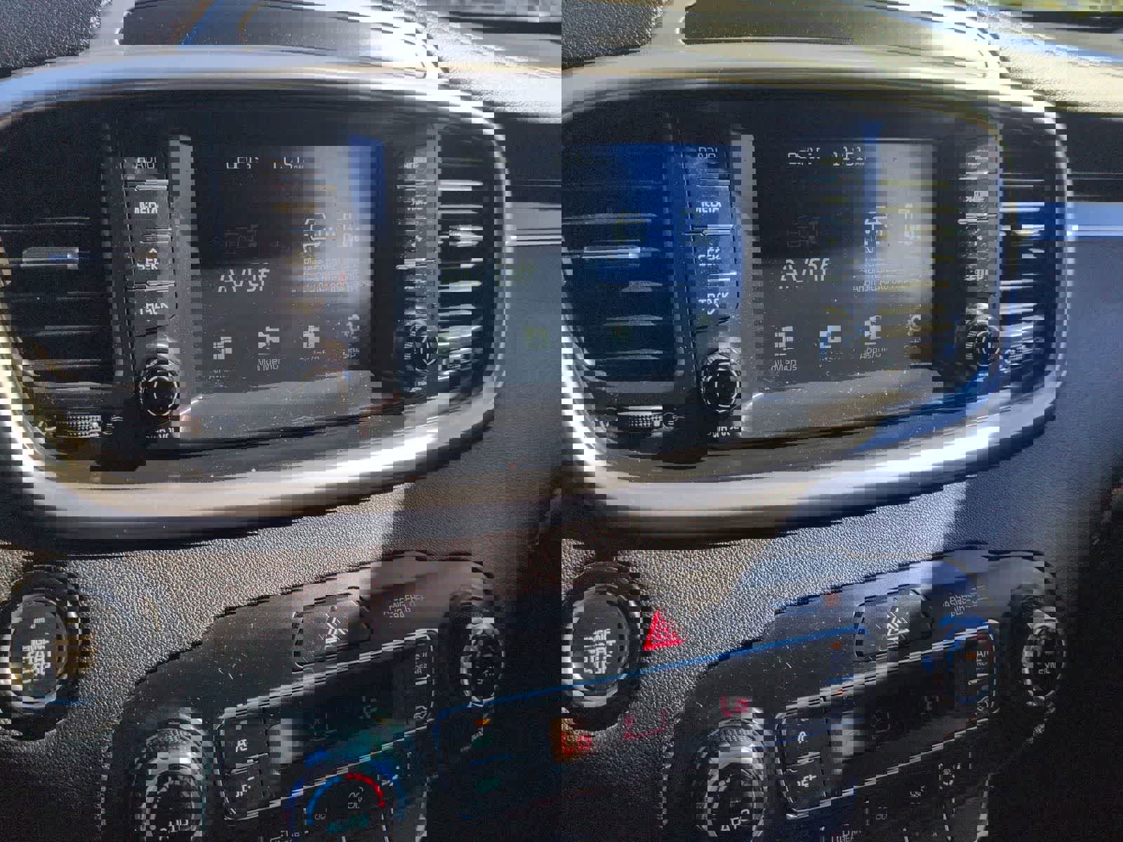 Used 2020 Kia Sorento S image 26