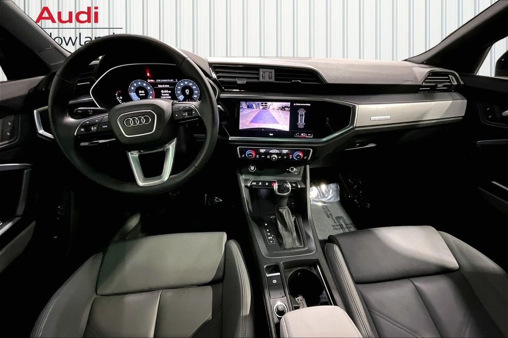Certified 2025 Audi Q3 2.0T Premium w/ Convenience Package image 7