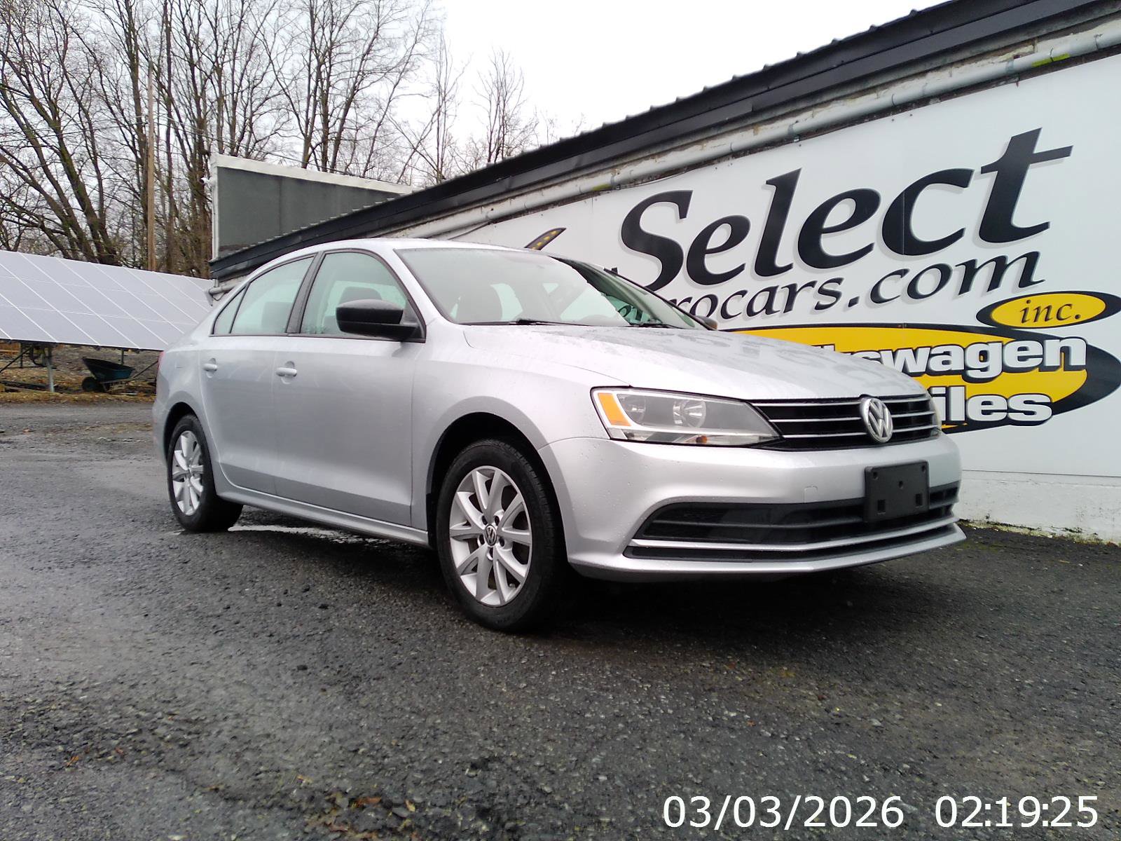 Used 2015 Volkswagen Jetta SE FWD image 1