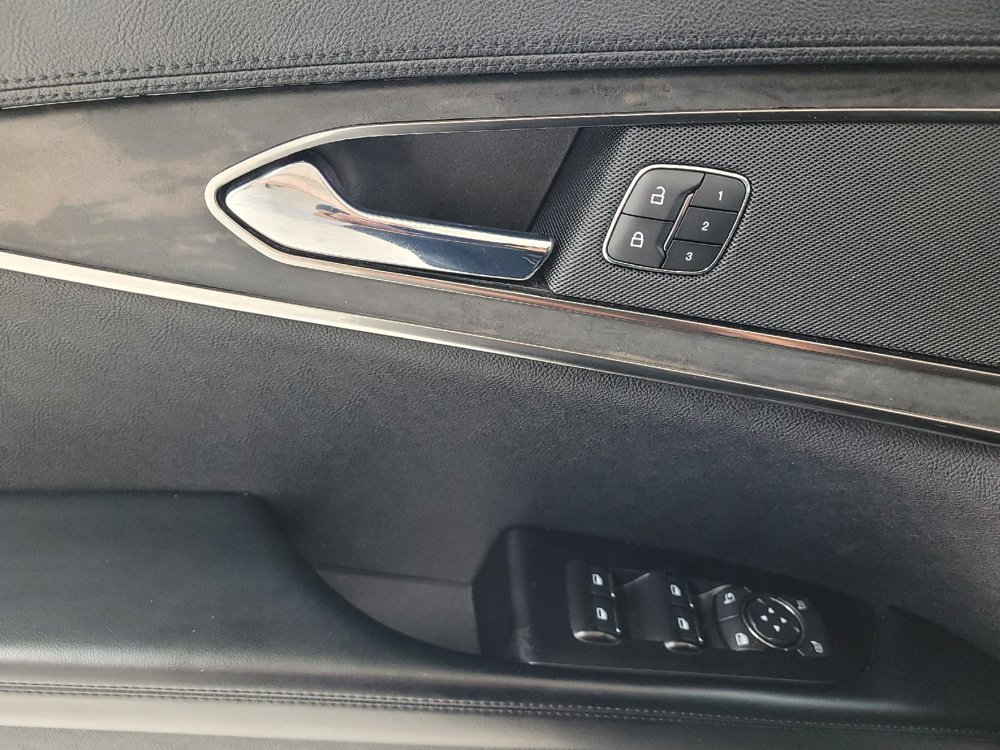 Used 2019 Lincoln Nautilus Select w/ Cargo Utility Package FWD image 27
