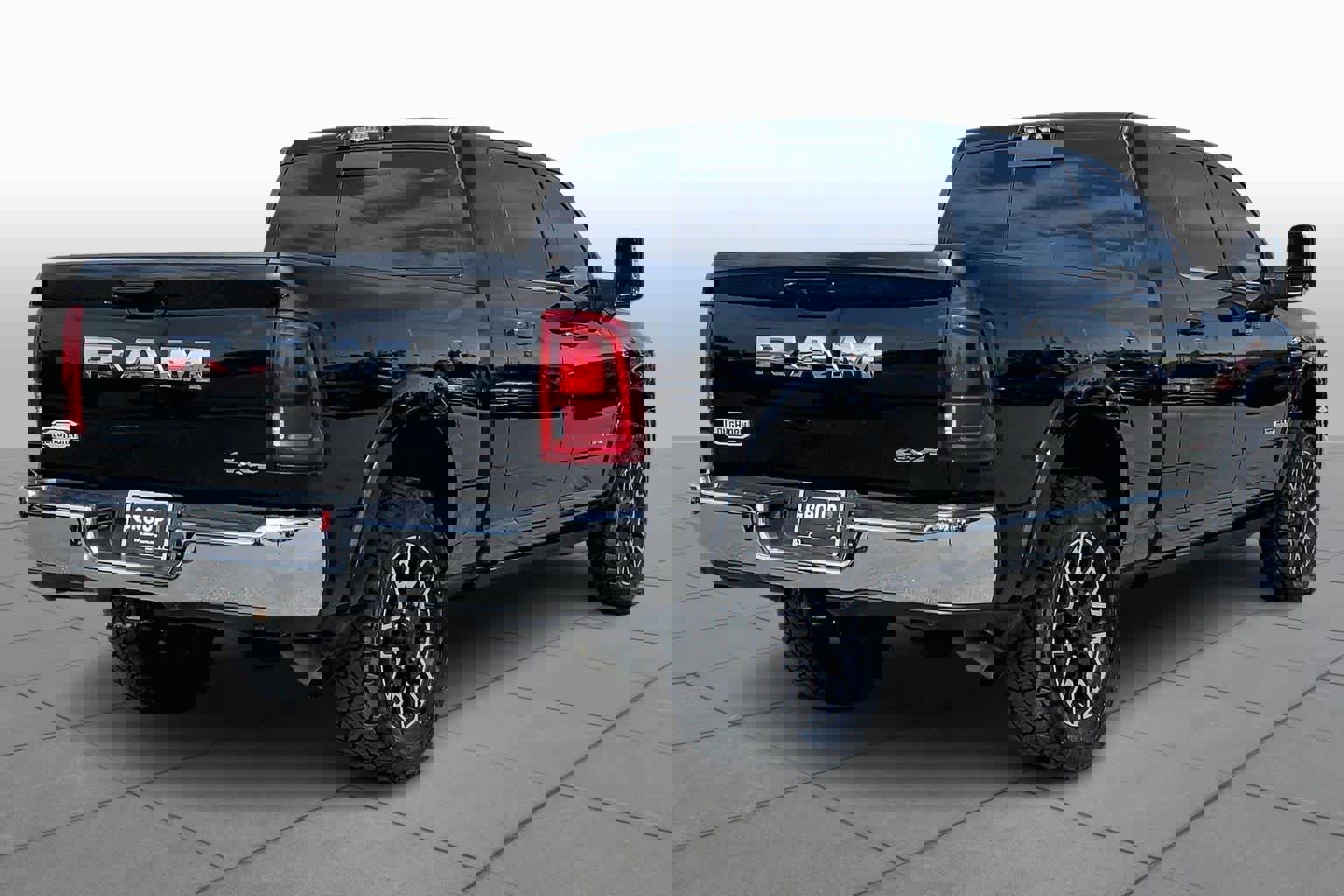 Used 2025 RAM 2500 Limited image 13