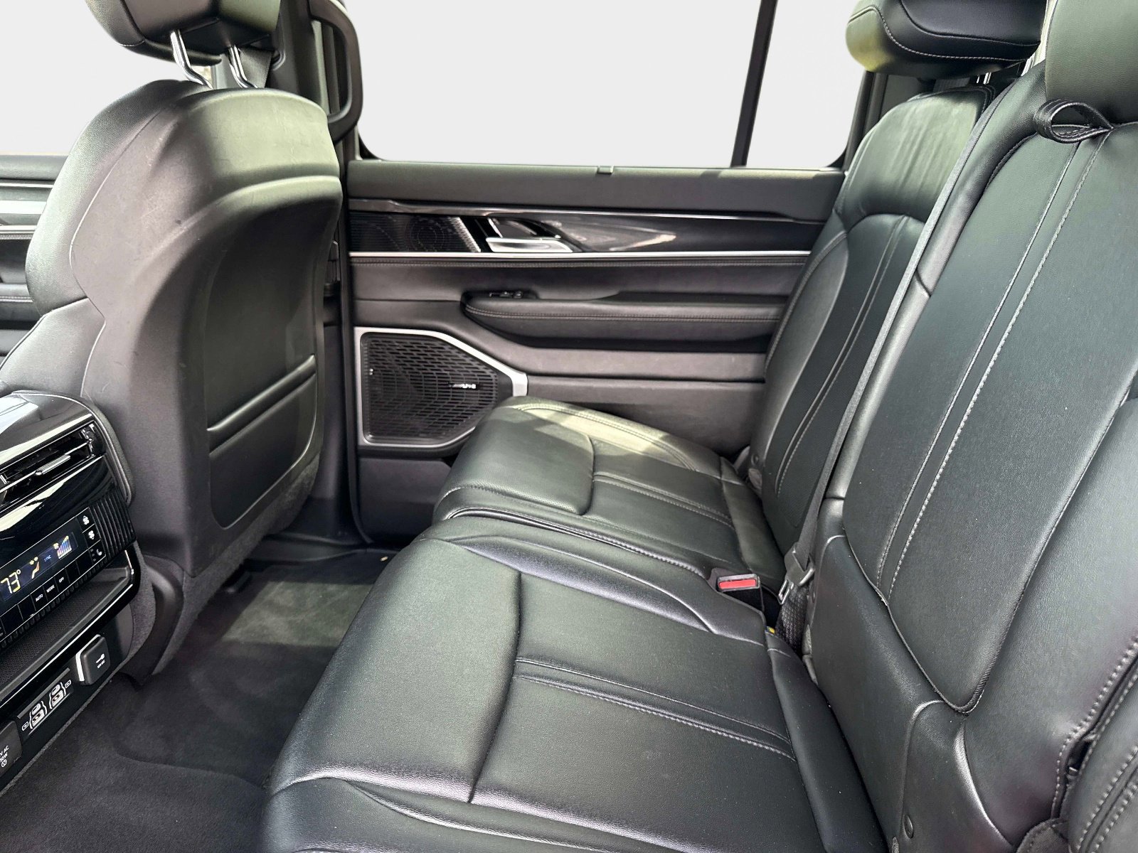 Used 2023 Jeep Wagoneer 4WD w/ Convenience Group I image 14