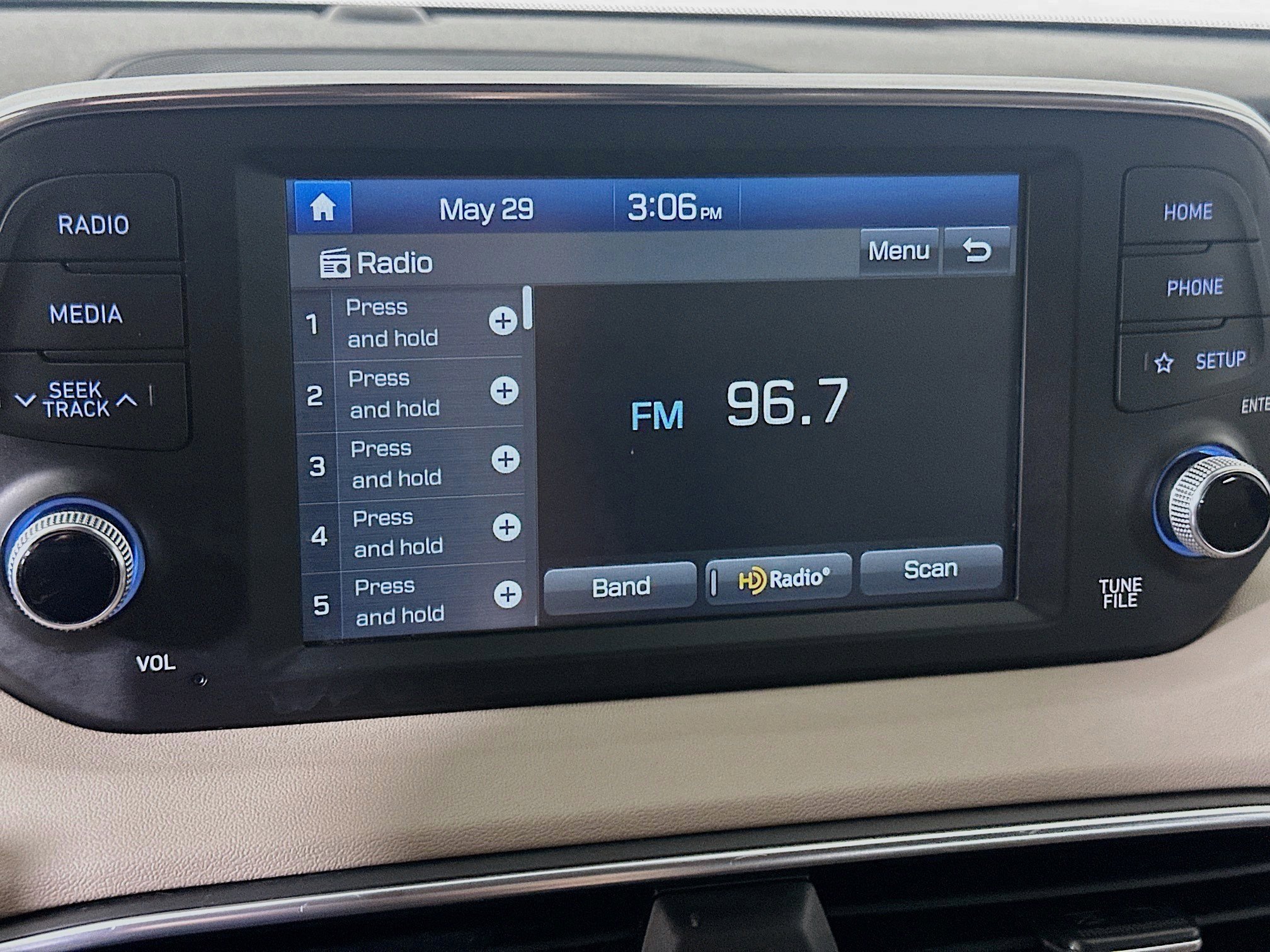 Used 2019 Hyundai Santa Fe Limited FWD image 21
