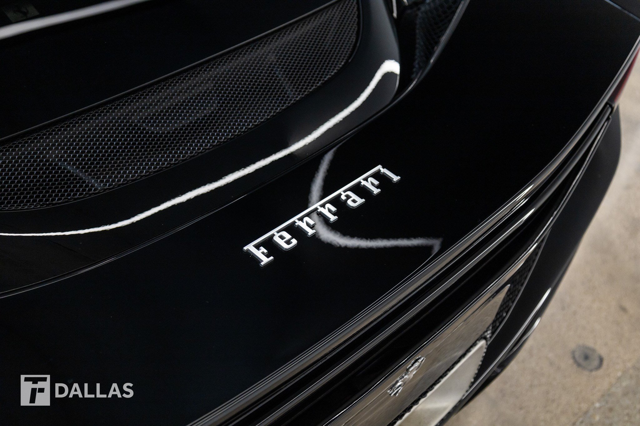 Used 2023 Ferrari 296 GTS RWD image 11