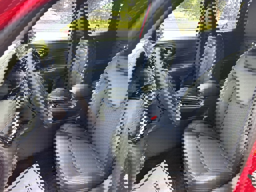 New 2025 Jeep Compass Latitude w/ Sun & Sound Group image 23