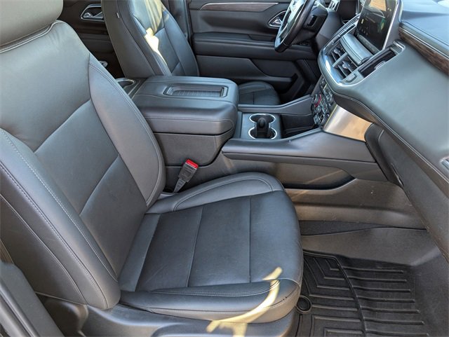 Used 2022 Chevrolet Suburban LT w/ LT Signature Plus Package image 27