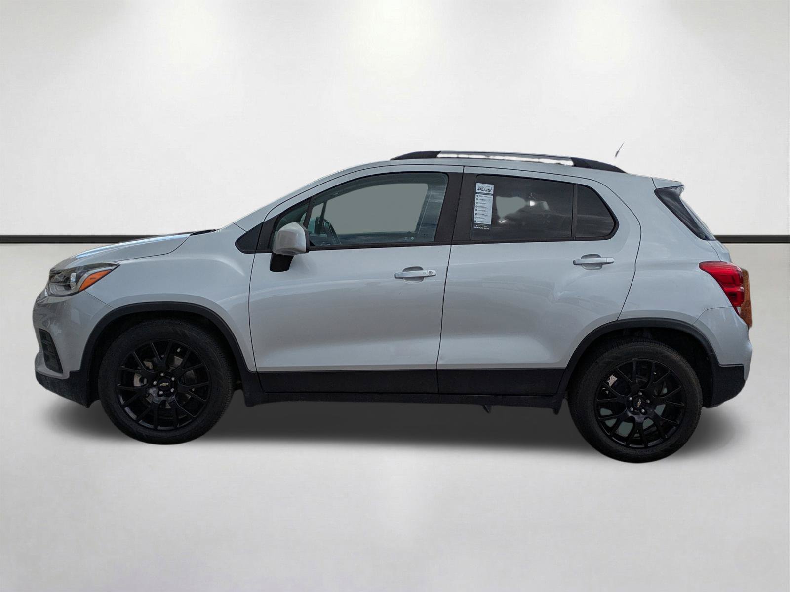 Used 2021 Chevrolet Trax LT w/ Sport Edition FWD image 8