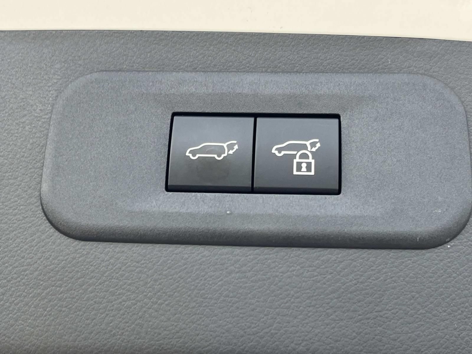 Used 2025 Lexus NX 350h AWD w/ Premium Package image 13
