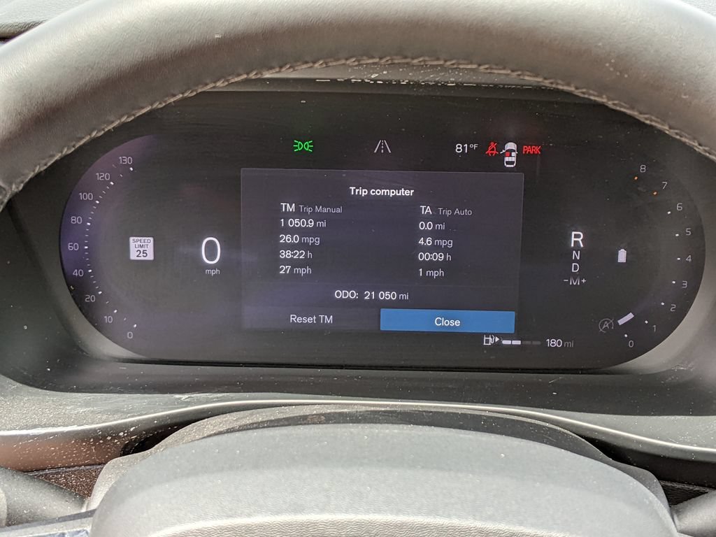 Certified 2024 Volvo XC40 B5 Core AWD/4WD image 15