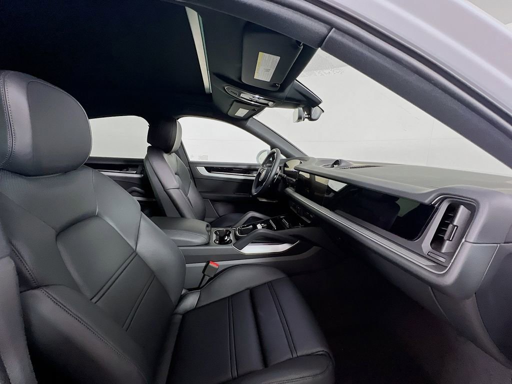 New 2026 Porsche Cayenne Coupe image 30