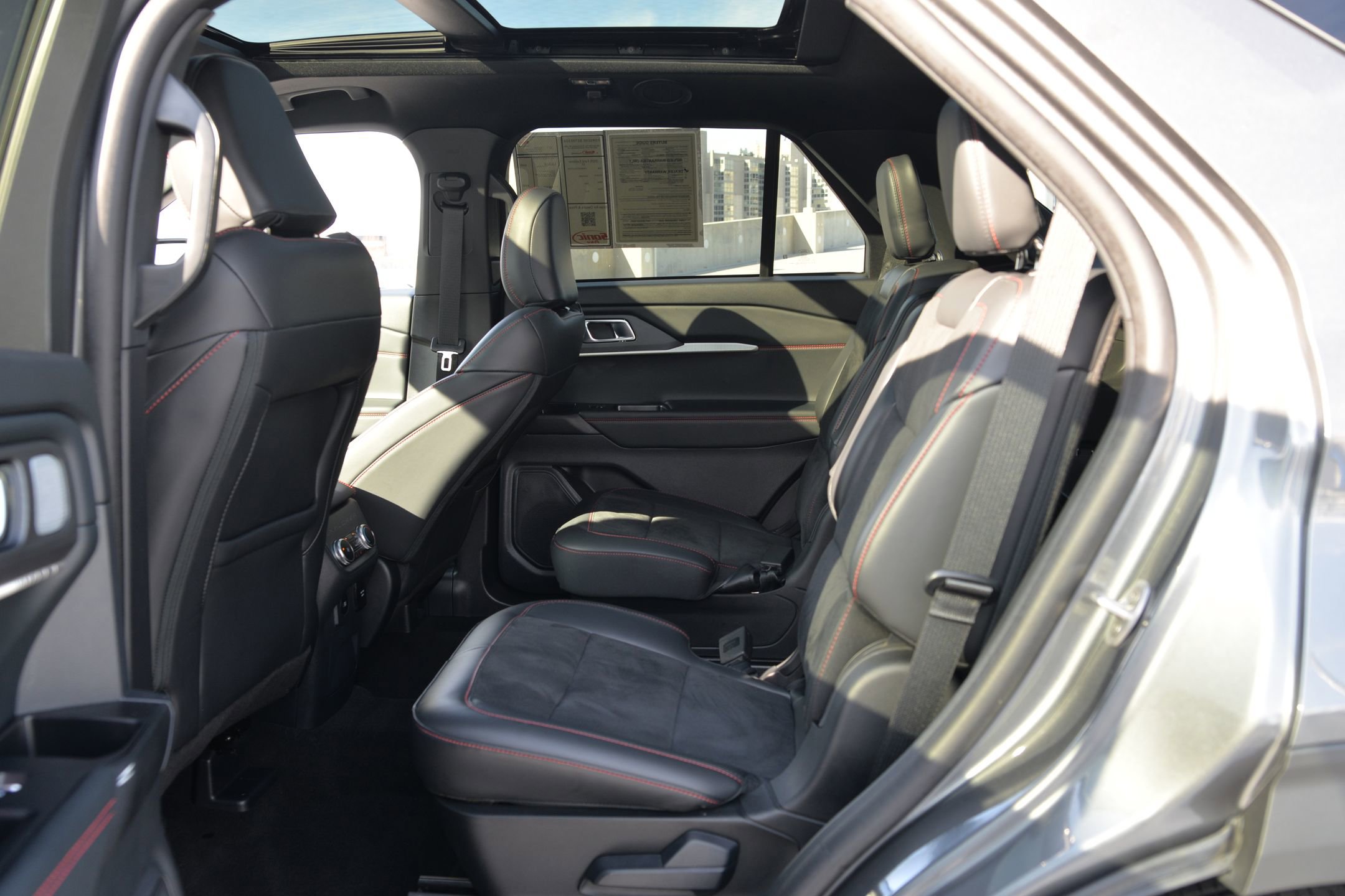 Used 2025 Ford Explorer ST w/ Sun And Sound Package image 20