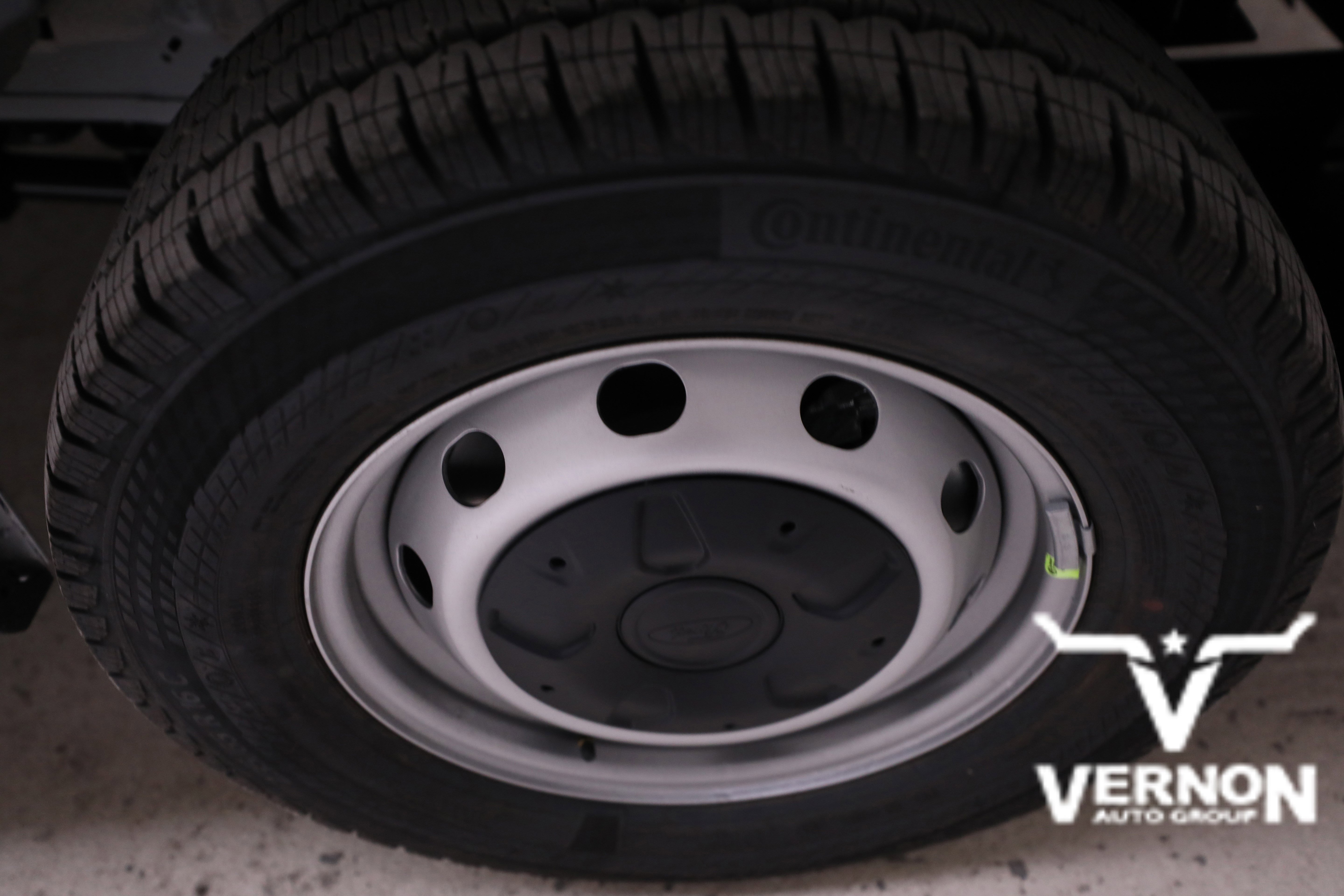 New 2025 Ford Transit 150 Low Roof image 29