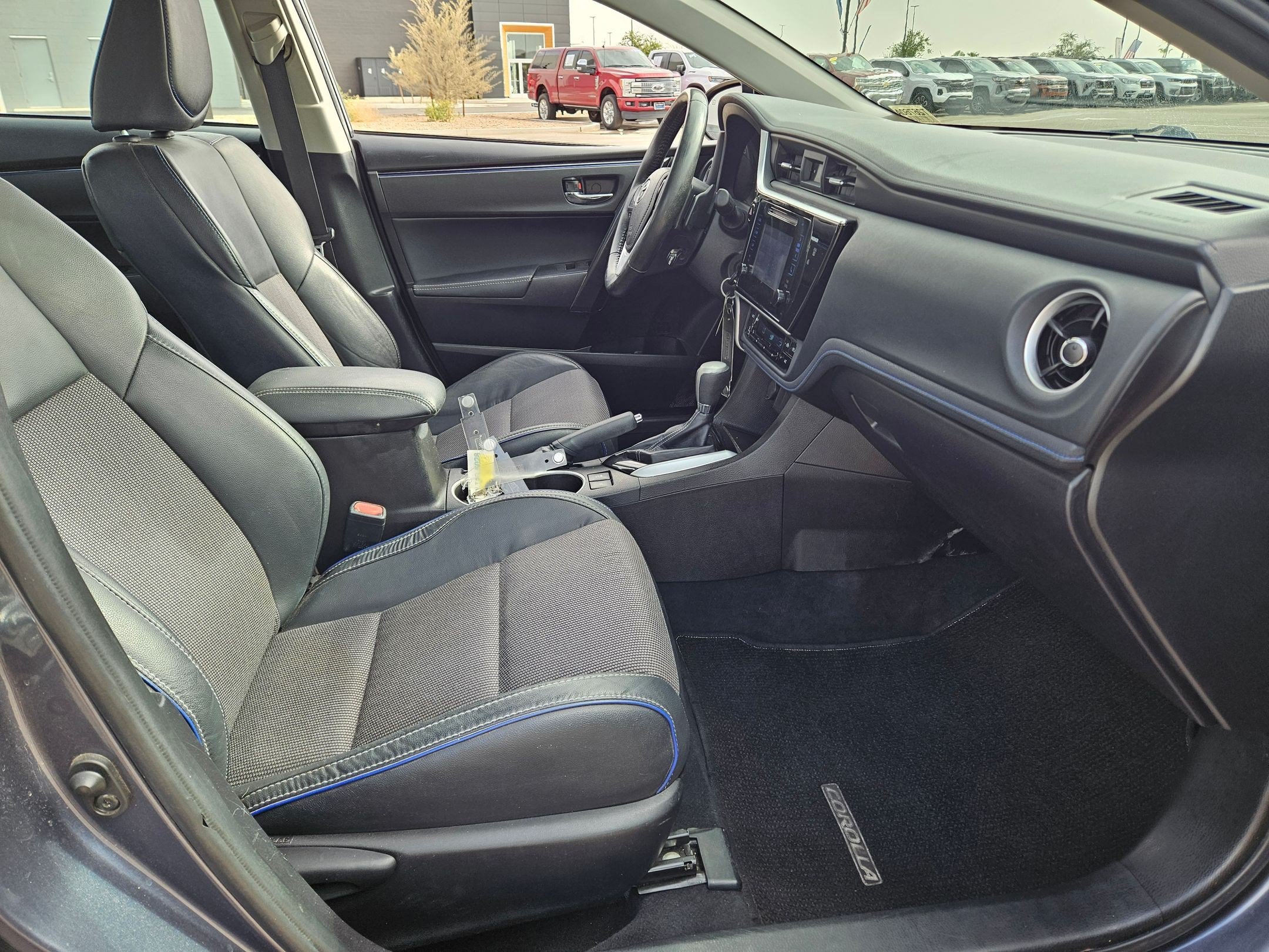 Used 2017 Toyota Corolla L FWD image 24