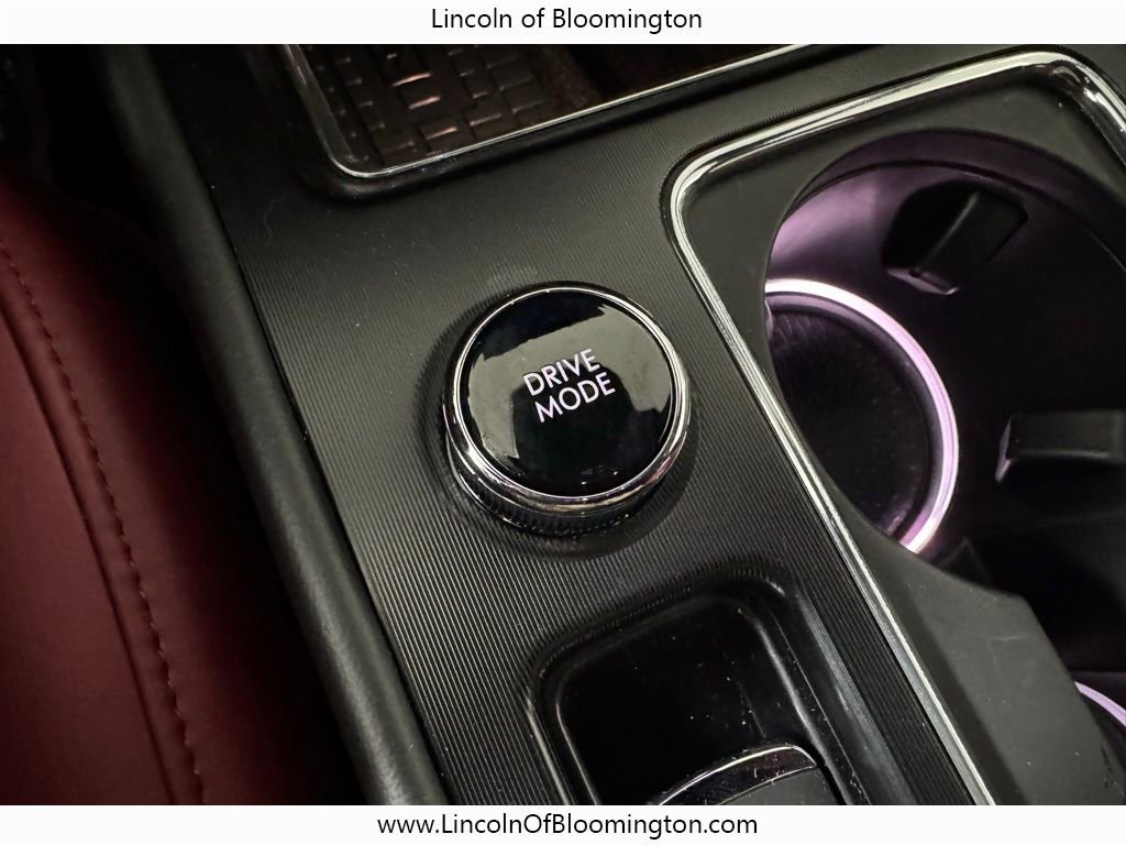 New 2025 Lincoln Corsair Reserve w/ Equipment Group 202A image 55