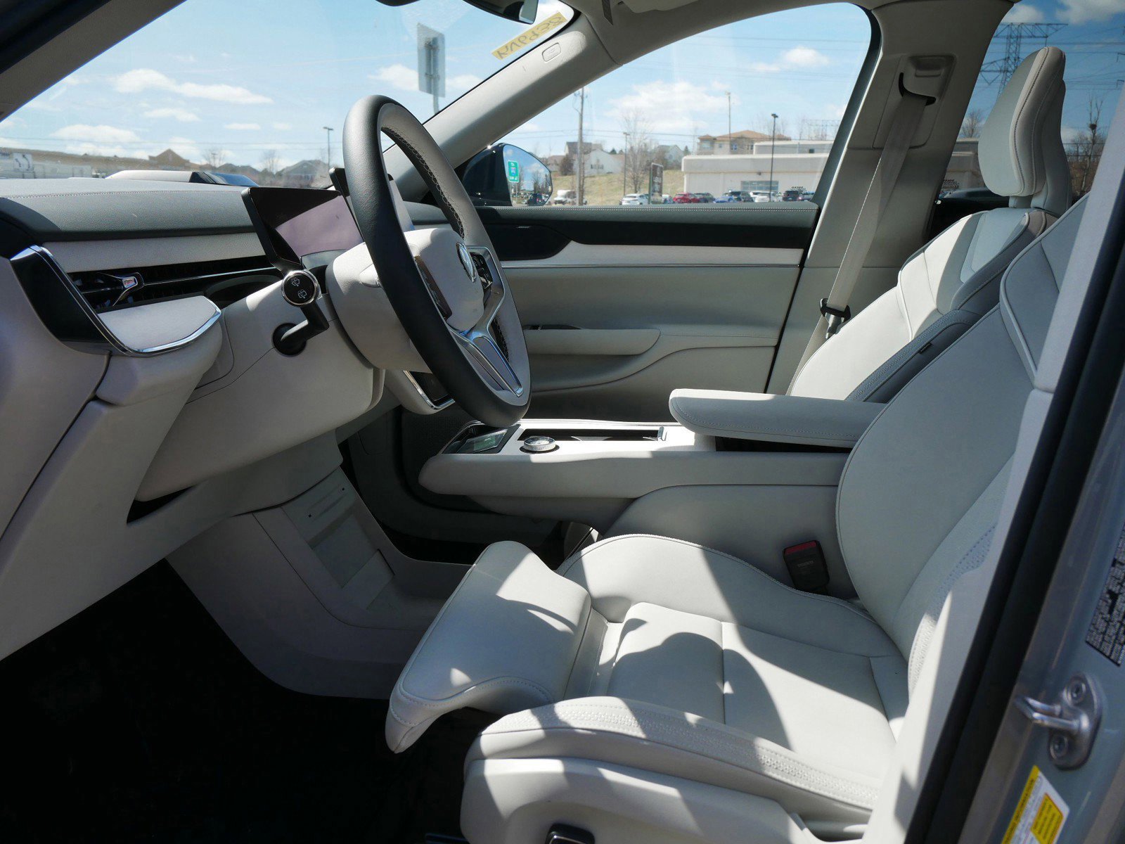 New 2025 Volvo EX90 Ultra image 5