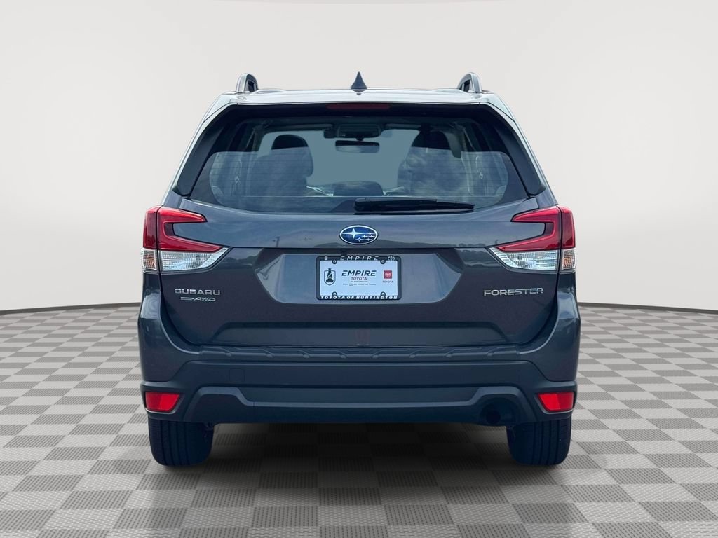 Used 2021 Subaru Forester Premium AWD/4WD image 6