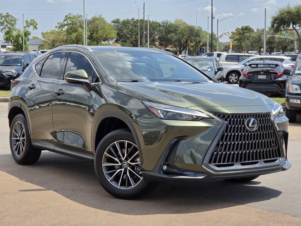 Used 2024 Lexus NX 250 FWD image 2