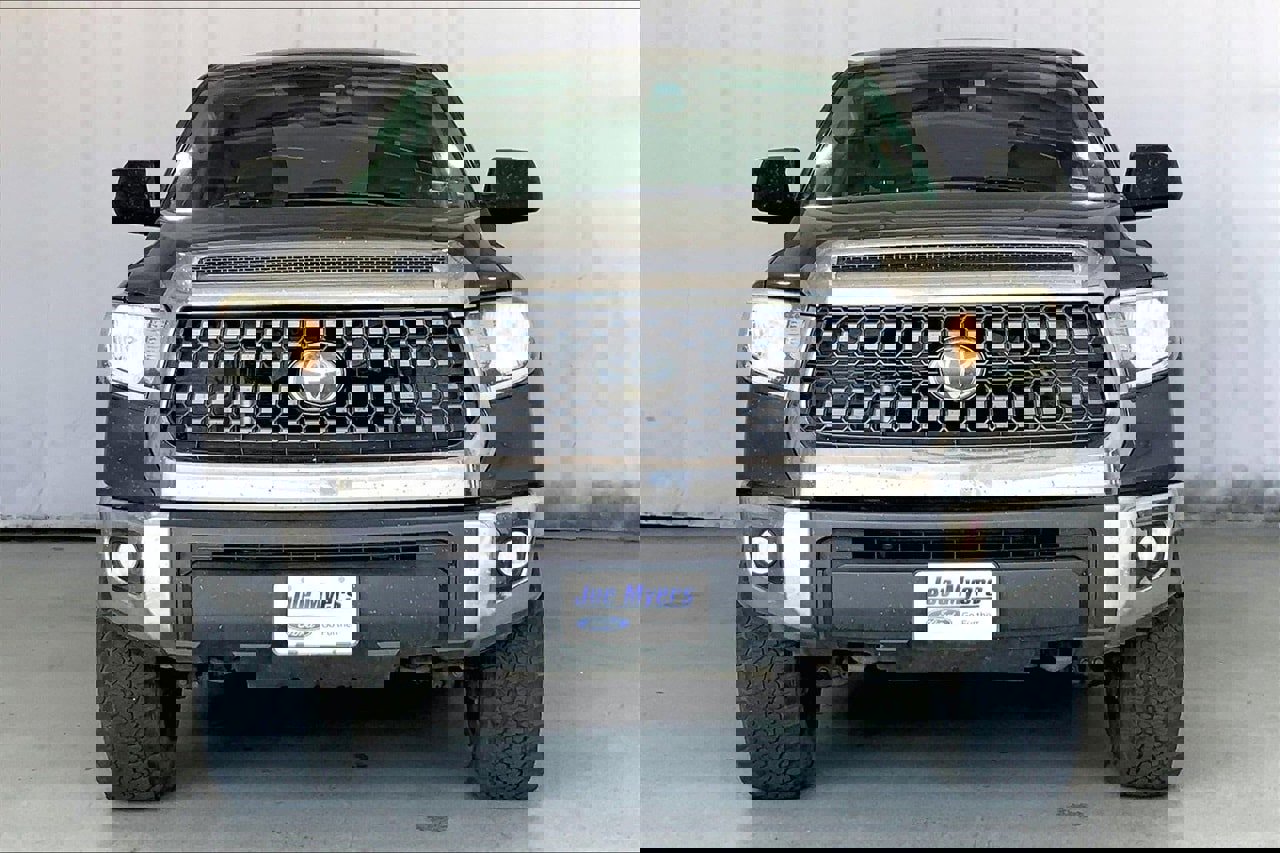 Used 2020 Toyota Tundra SR5 w/ SR5 Upgrade Package image 3