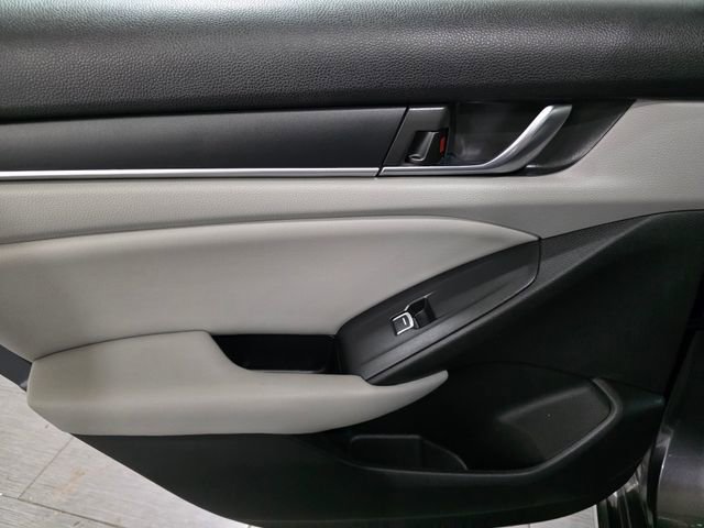 Used 2020 Honda Accord EX image 11