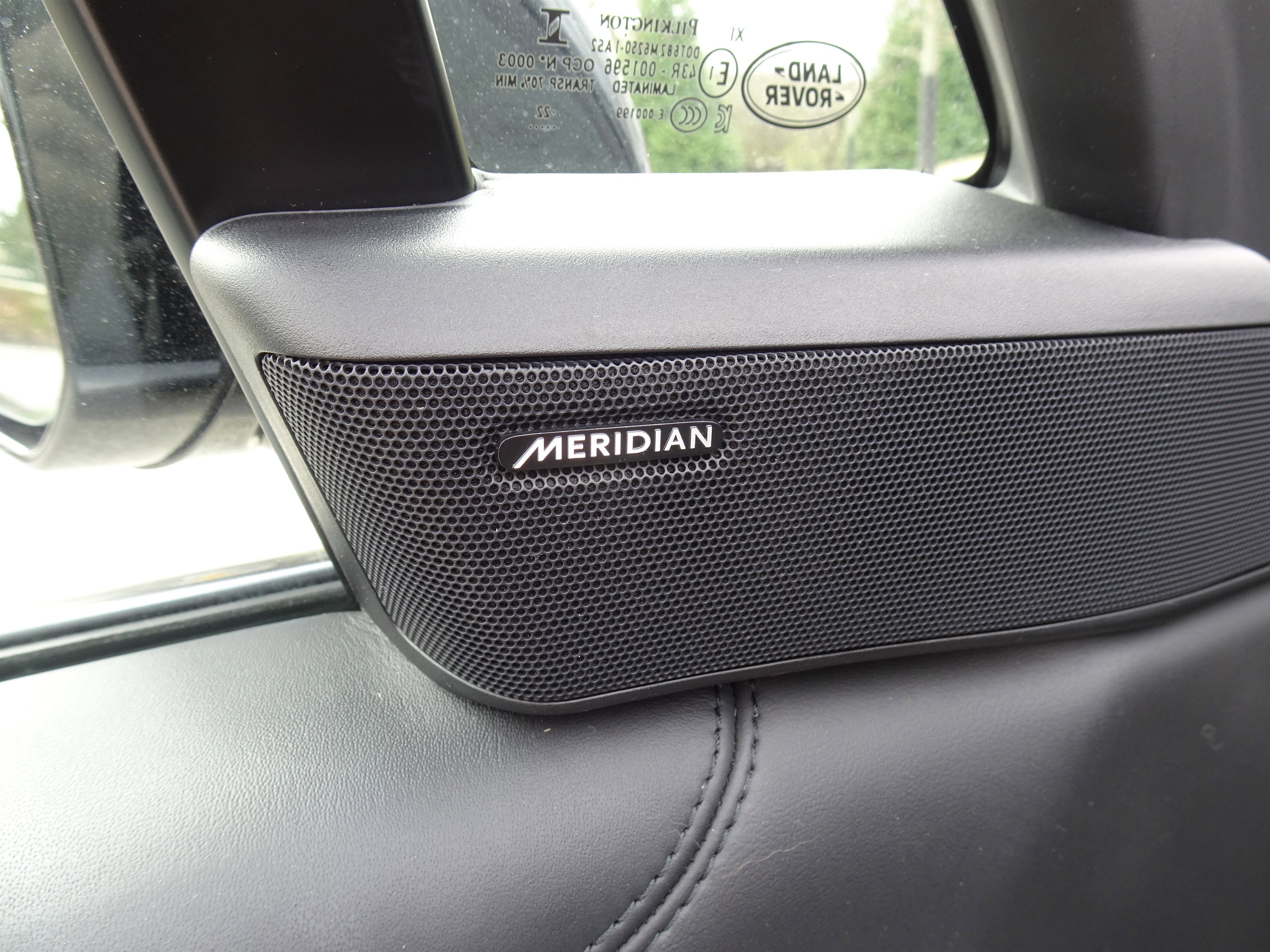 Certified 2023 Land Rover Range Rover SE image 17