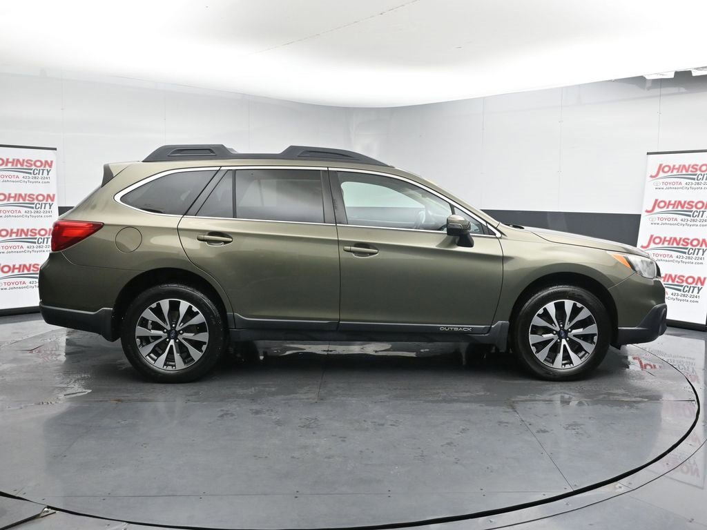 Used 2017 Subaru Outback 2.5i Limited image 9