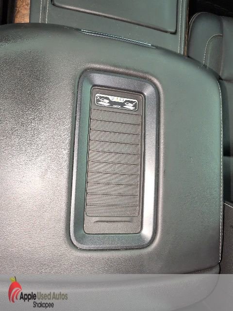 Used 2016 Chevrolet Suburban LTZ image 24
