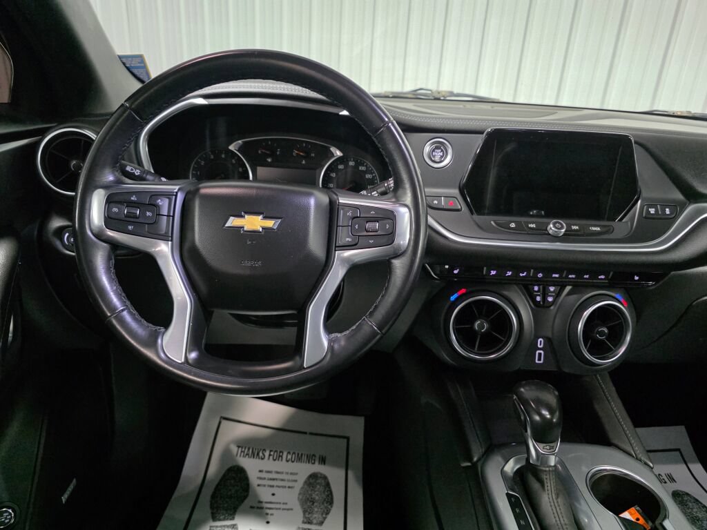 Used 2021 Chevrolet Blazer LT w/ Sound & Technology Package FWD image 8