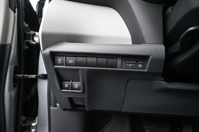 Certified 2023 Toyota Sienna XLE w/ Protection Package (TMS) FWD image 23