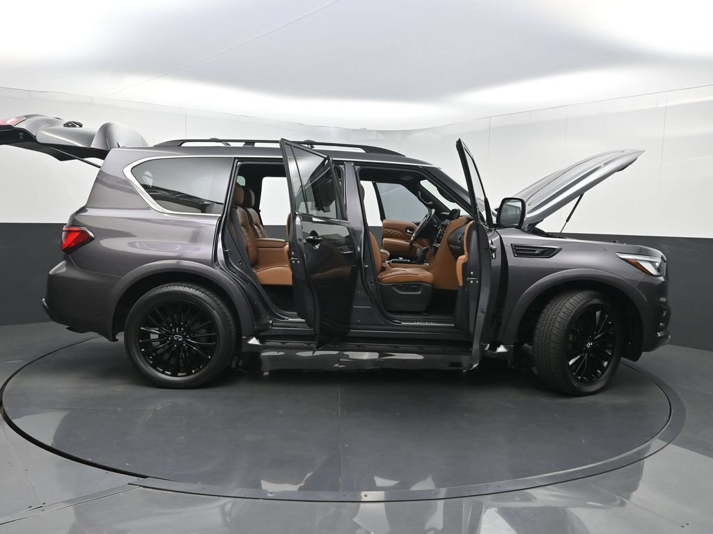 Used 2023 INFINITI QX80 Sensory w/ All-Season Package AWD/4WD image 41