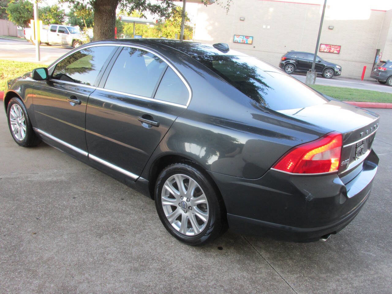 Used 2010 Volvo S80 3.2 image 5
