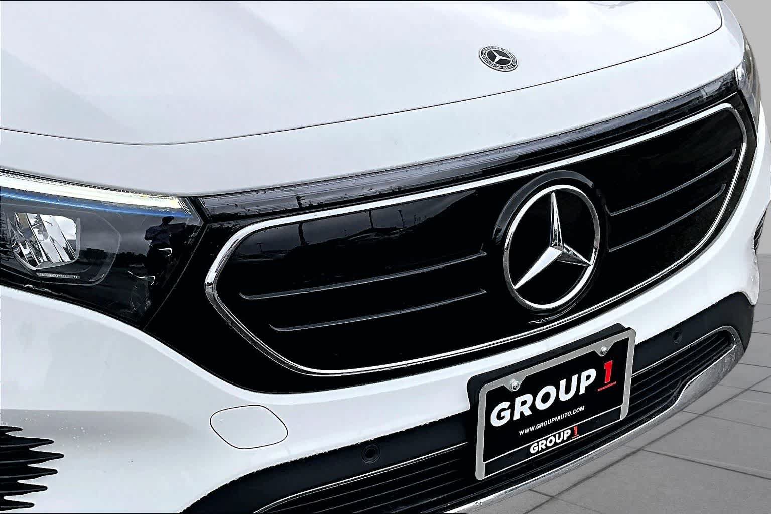 Certified 2023 Mercedes-Benz EQB 300 4MATIC image 29