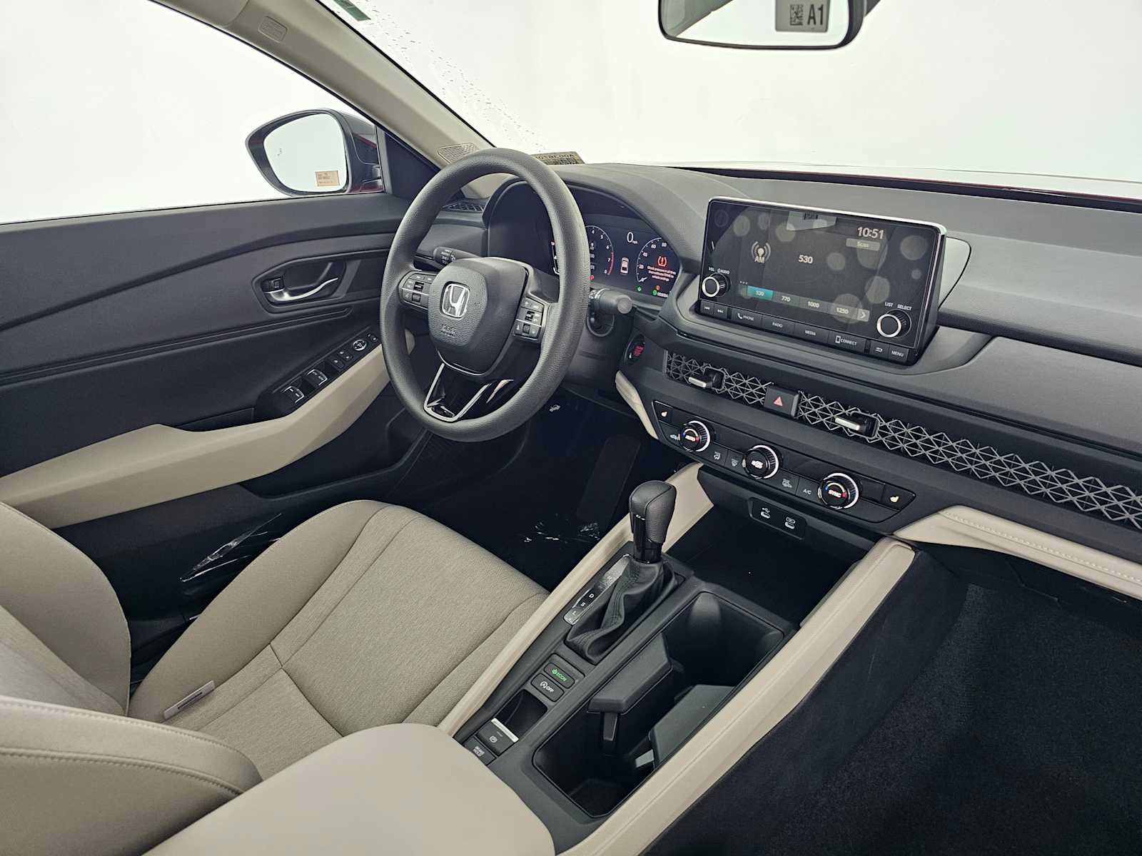 Used 2025 Honda Accord SE image 11