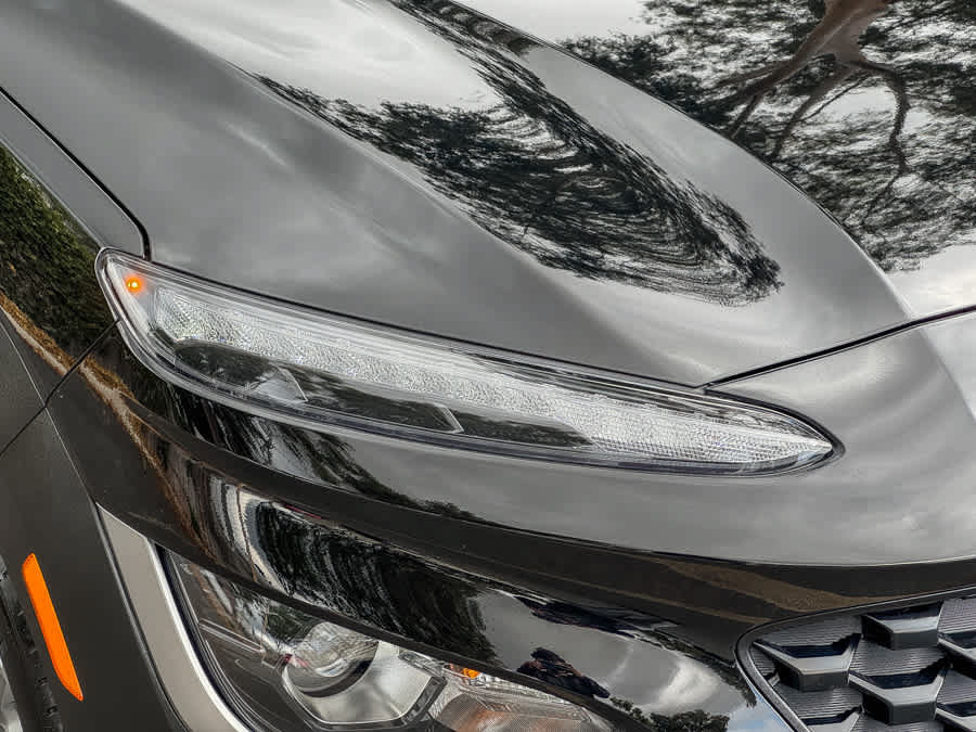 Certified 2023 Hyundai Kona SEL AWD/4WD image 4